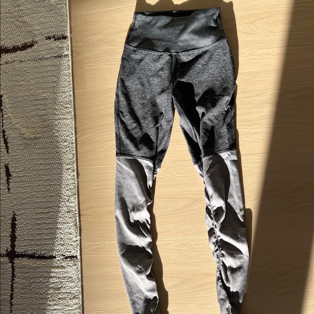 ALO Yoga Gray Leggings